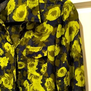 🍀Vibrant Floral Blouse🍀